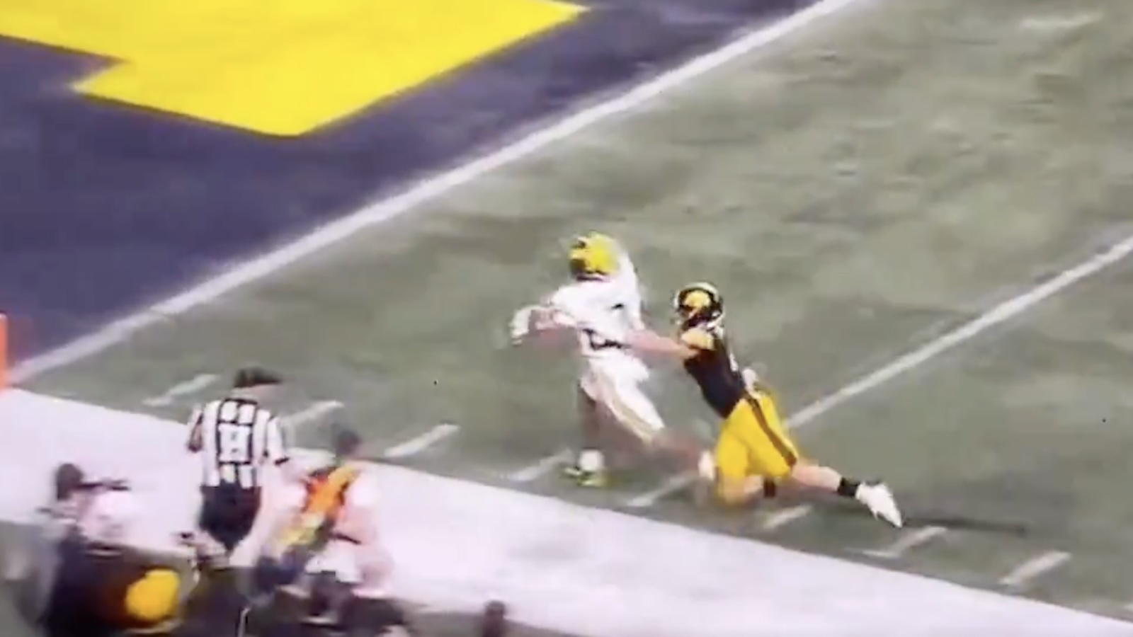 Iowa player goes viral for incredible hustle play